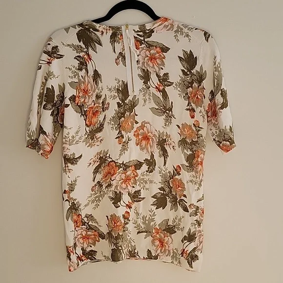 PREMISE sweater like shirt, medium, longer sleeved tee, zipper back - Picture 3 of 4